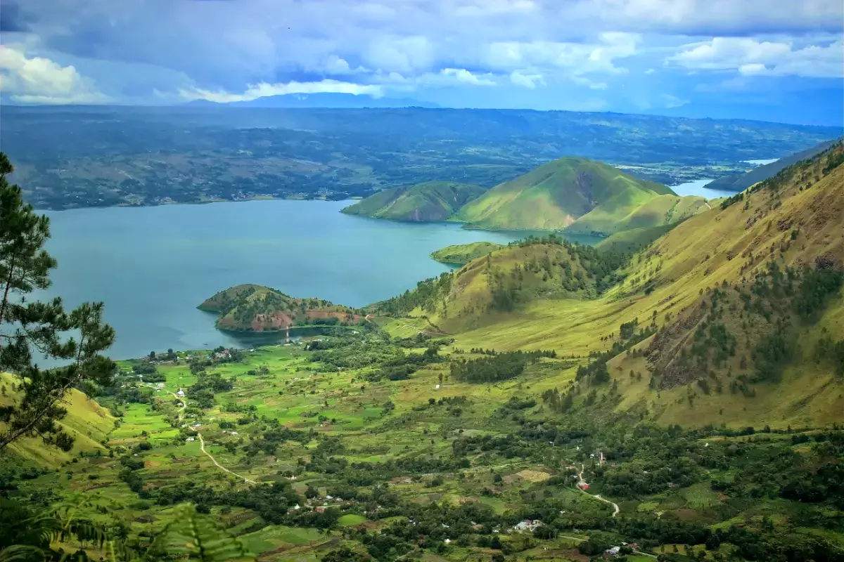 3D2N Medan – Berastagi – Lake Toba